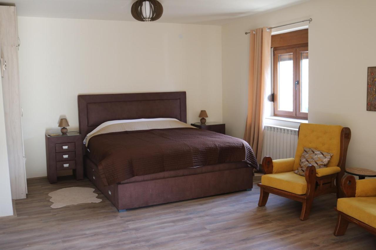 Zvjezdana Dolina Garni Hotel แอนดริเจวิกา ภายนอก รูปภาพ